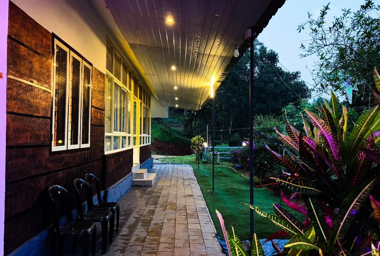 Eco Hills Private Pool Villa Munnar